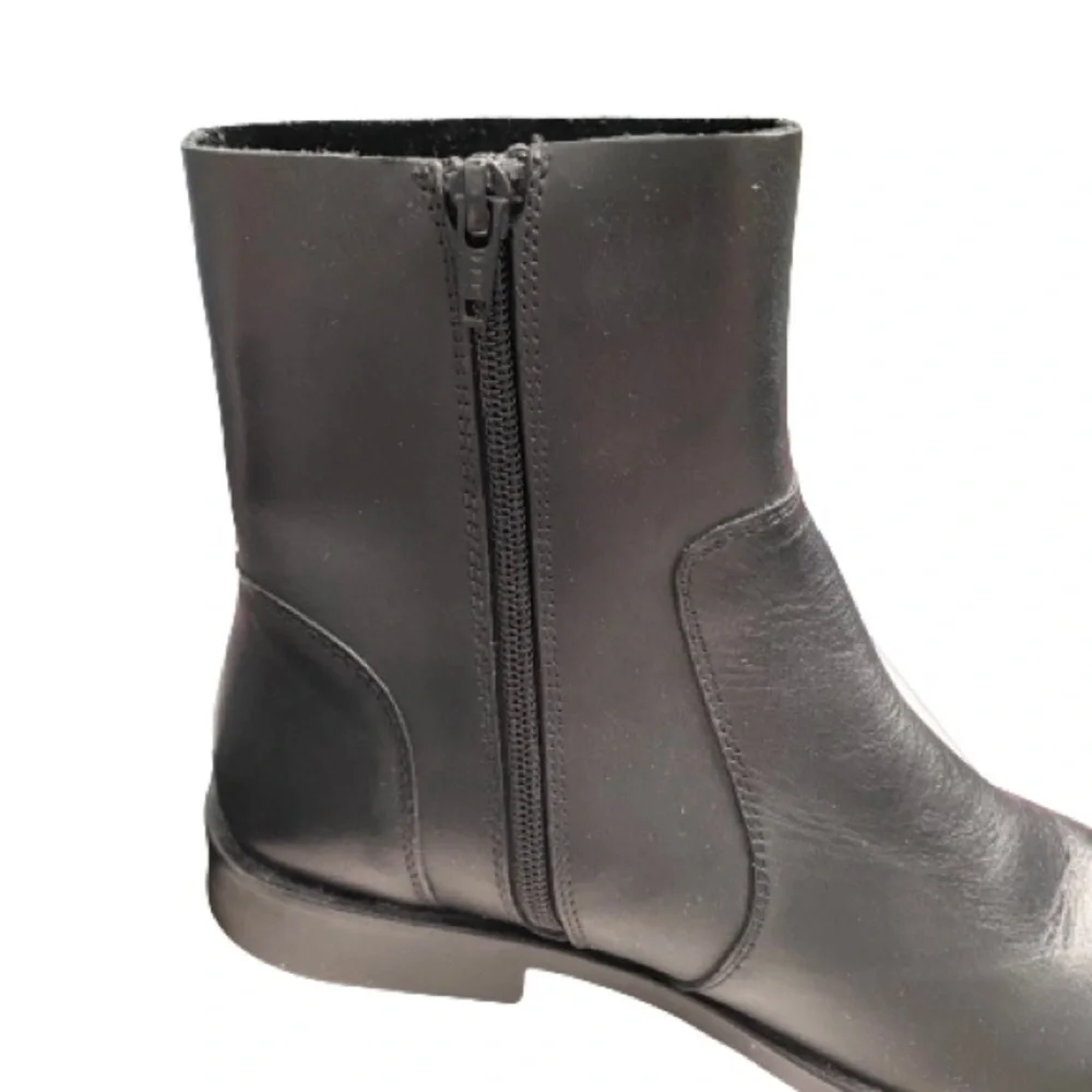 Asos Leather‎ Women's Chelsea Booties Boots Size 6 NWOB